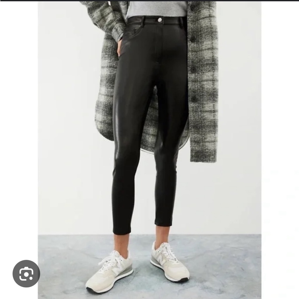 Size 14- Wilfred Free Charm Black High Rise Pants
